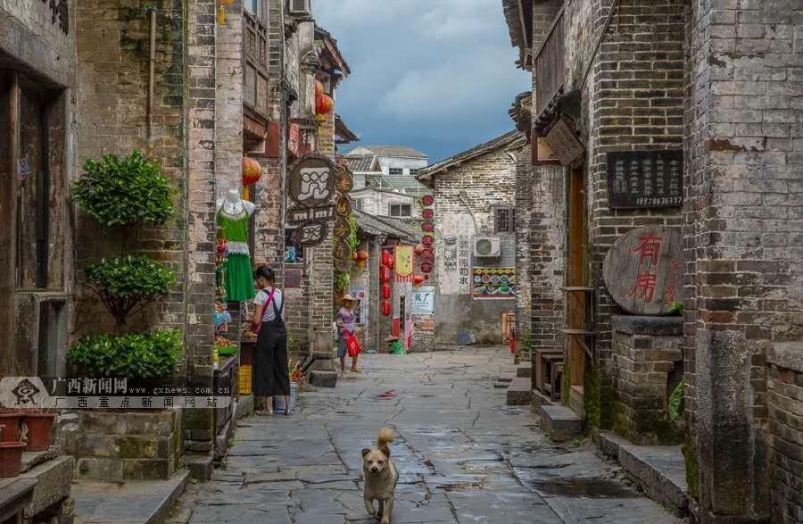 大喇和微喇牛仔裤哪个更显瘦?游戏画面